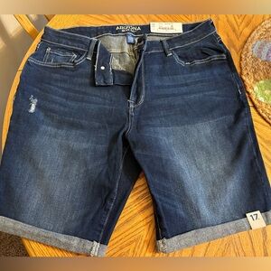 NWT Arizona Jean Bermuda shorts, size 17